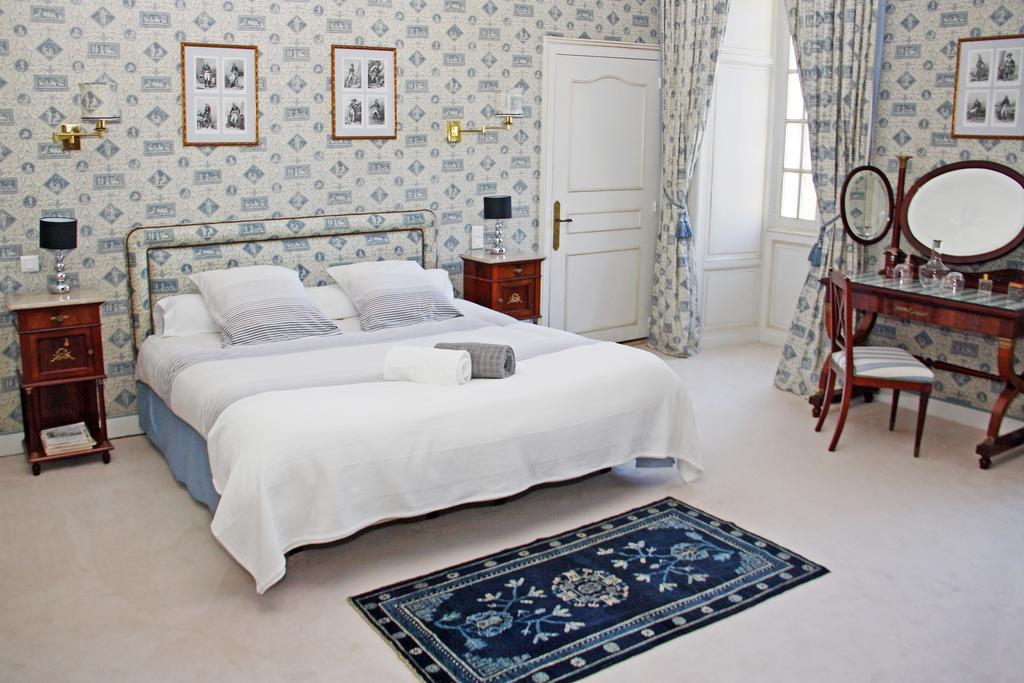Bed and Breakfast Domaine Labattut Saint-Astier  Zimmer foto
