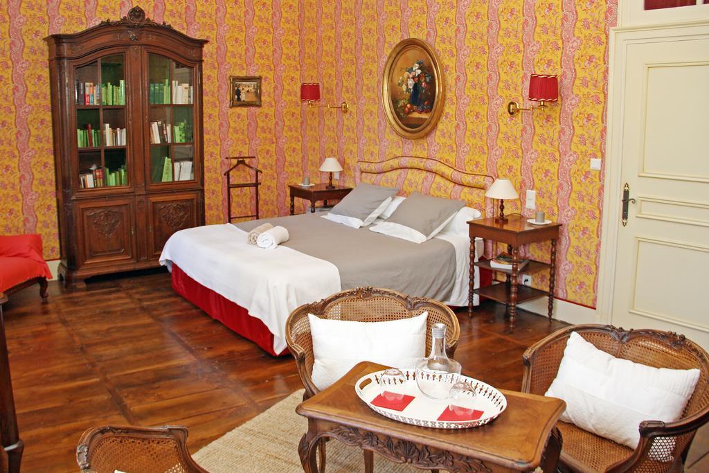 Bed and Breakfast Domaine Labattut Saint-Astier  Zimmer foto