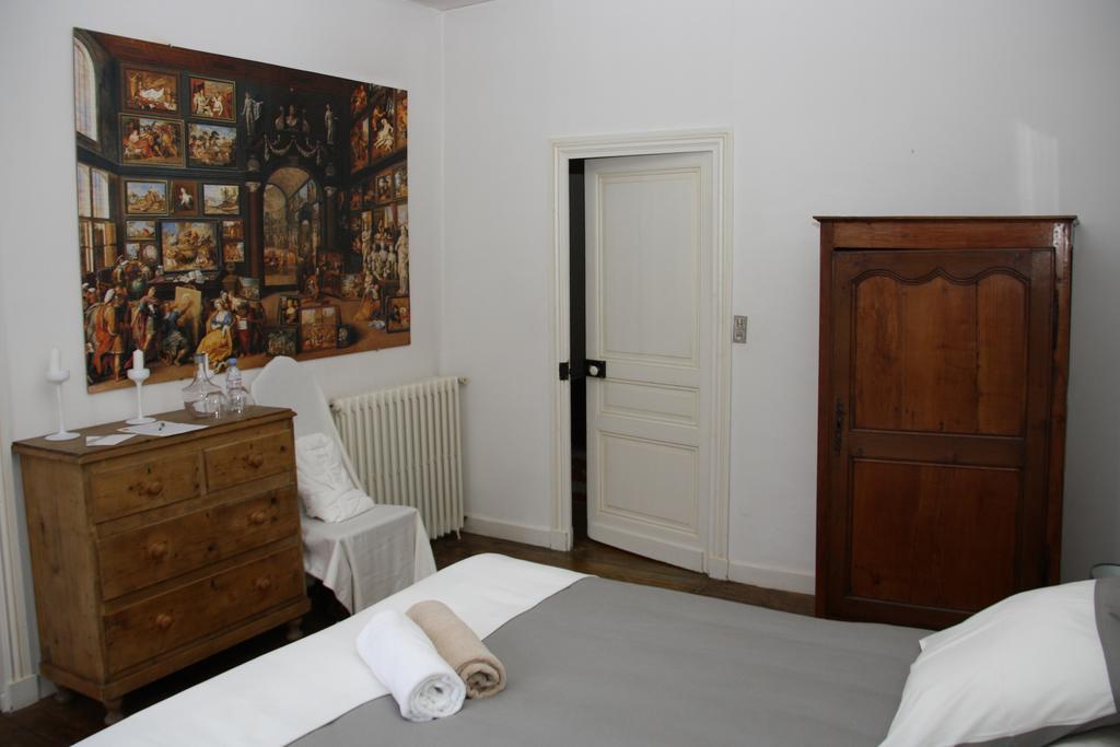 Bed and Breakfast Domaine Labattut Saint-Astier  Zimmer foto